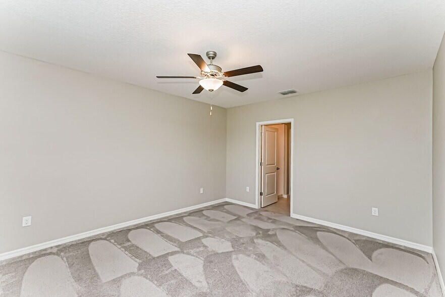 Building Photo - 5125 Dandelion St