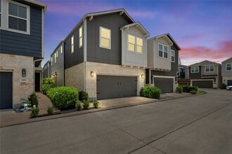 Building Photo - 3104 Planters Peak Dr