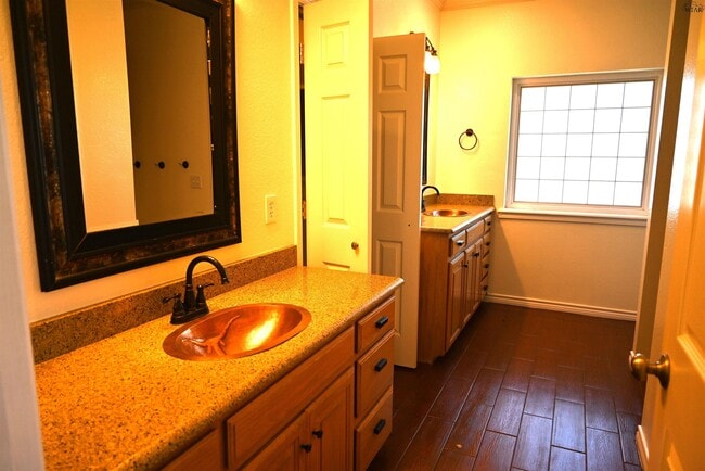 Building Photo - 2460 Wranglers Retreat