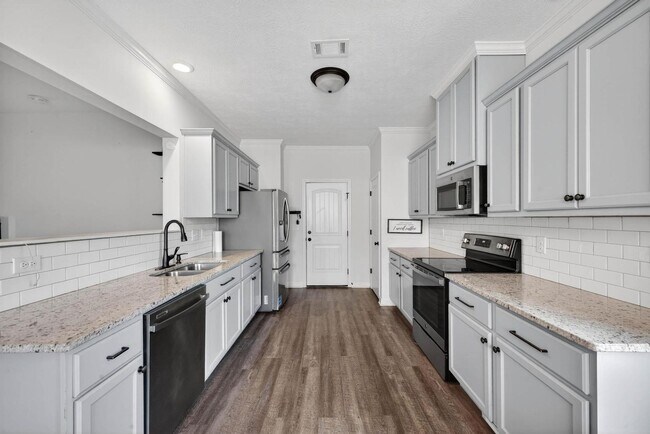 Building Photo - New rental property in Hayne's Station!