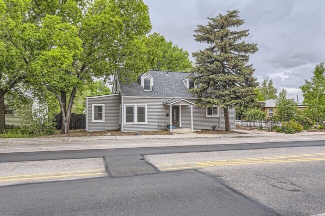 Building Photo - Charming 3BR House in Littleton