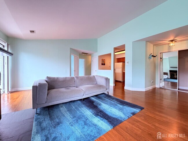 Building Photo - 118 Acadia Ct