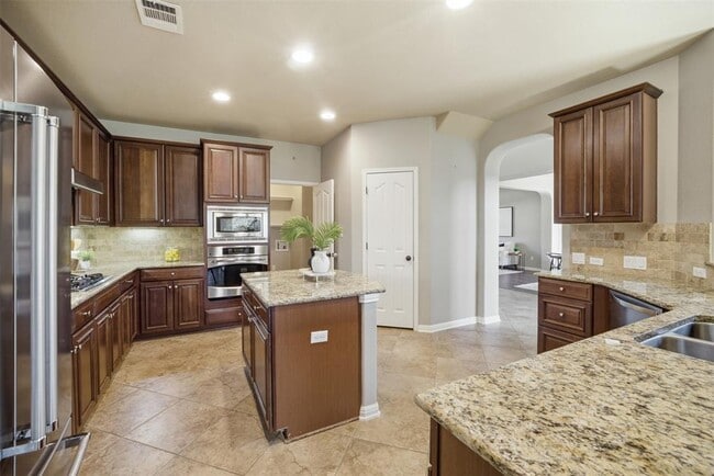 Building Photo - 16100 Spillman Ranch Loop