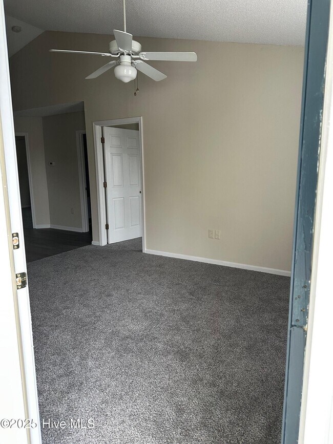 Building Photo - 4460 Magellan Ct