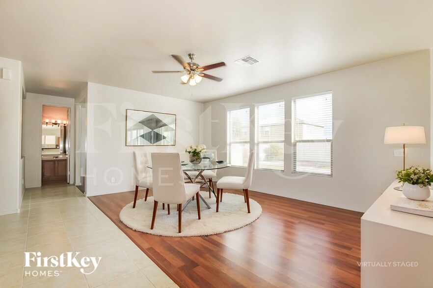 Building Photo - 15029 W Larkspur Dr