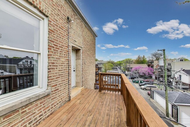 Building Photo - 1450 N Campbell Ave
