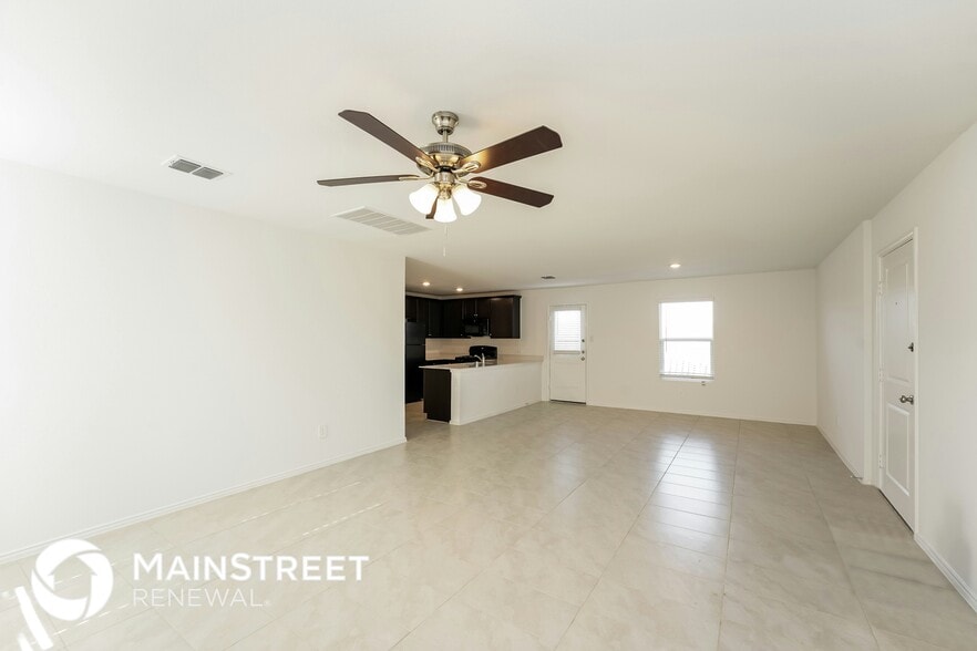 Building Photo - 2418 Great Belt Blvd