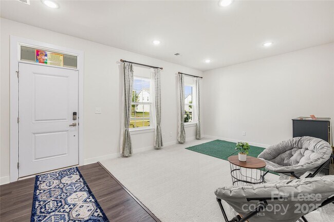 Building Photo - 7106 Waterwheel St SW