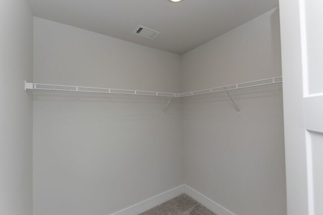 Building Photo - Monte Vista Townhomes