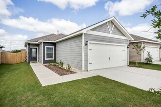 Building Photo - Modern 3BR Home with Open Floor Plan in Ponder, TX