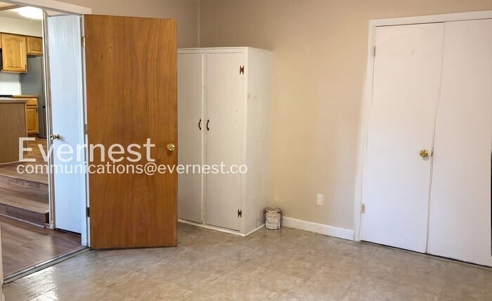Building Photo - 1116 Juniper Ct