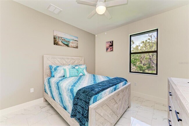 Building Photo - 7161 Manasota Key Rd
