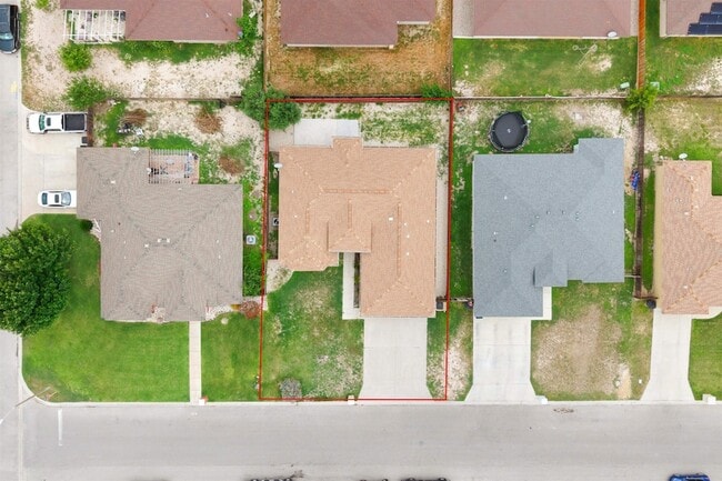 Building Photo - 215 Javier Dr