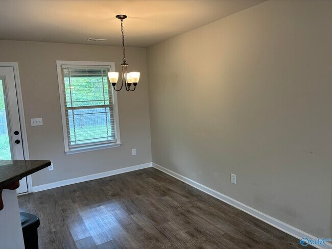 Building Photo - 112 Beaver Brook Pl