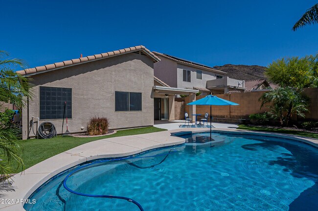 Building Photo - 6347 W Saddlehorn Rd