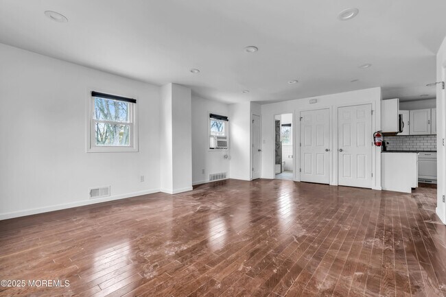 Building Photo - 97 Monmouth Ave