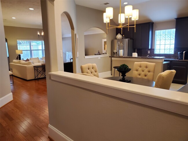 Building Photo - 15939 Cottage Ivy Cir