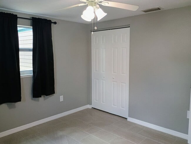 Building Photo - 6737 Udell Ln
