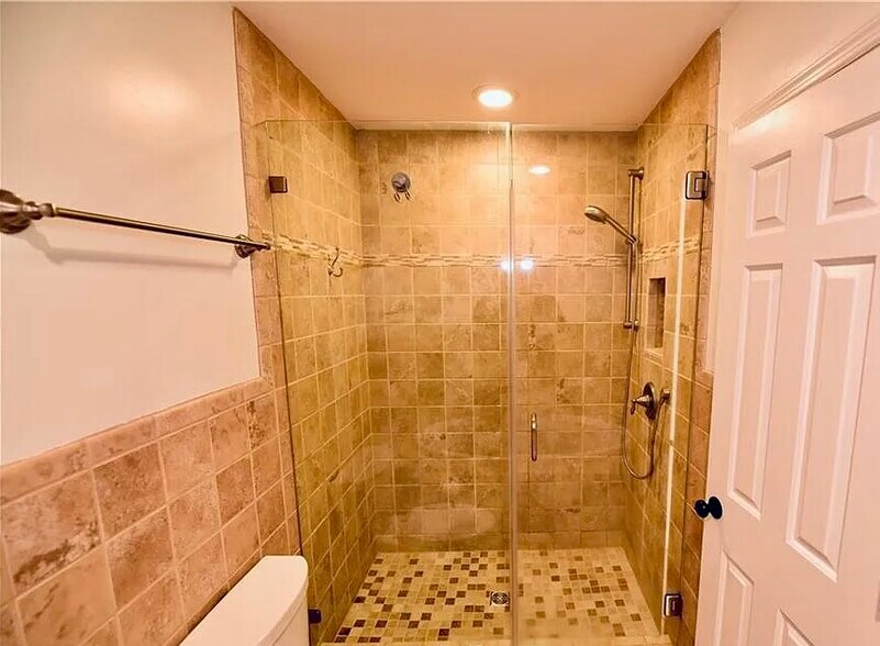 Building Photo - 510 Squire Cir