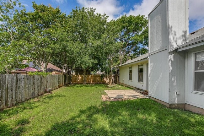 Building Photo - 15009 Big Falls Dr