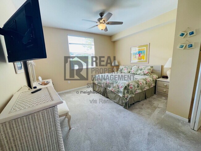 Building Photo - 15449 Bellamar Cir