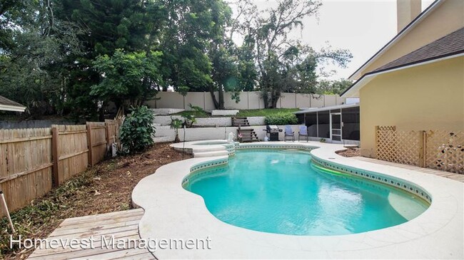 Building Photo - 913 Red Dandy Dr