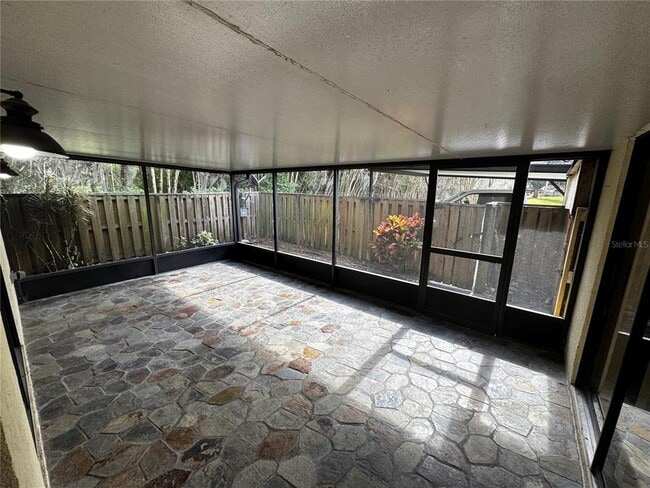 Building Photo - 2902 Ash Dr