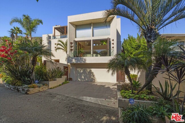 Primary Photo - 31851 Seafield Dr