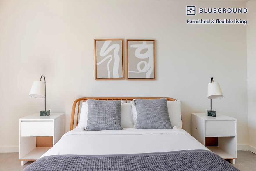 Building Photo - 729 NW 2nd St