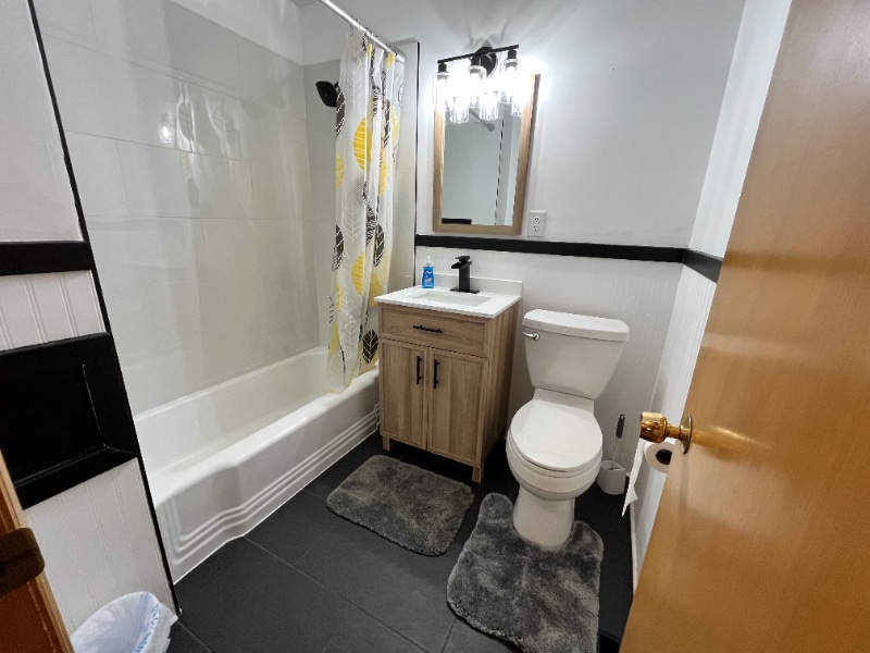 Building Photo - 4943 NE Gladstone Ave