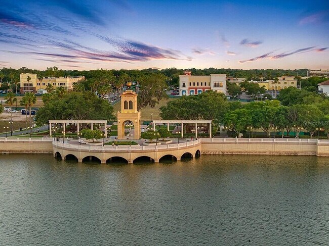 Building Photo - 425 Centerpointe Cir