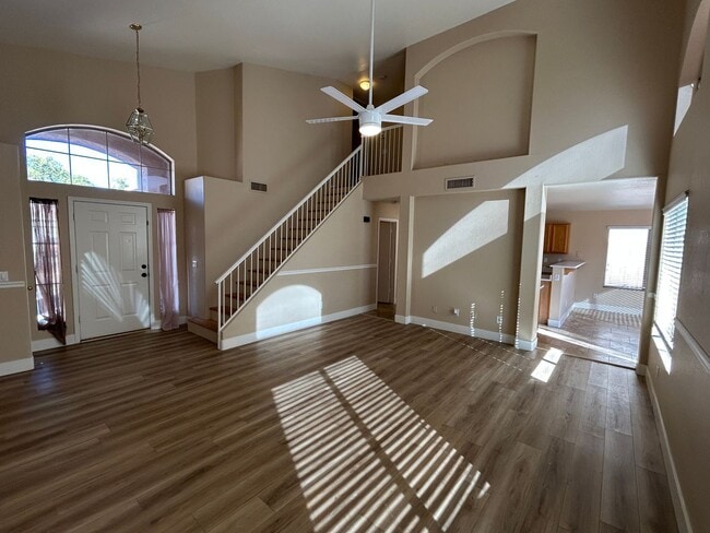 Building Photo - 1099 W Seagull Dr