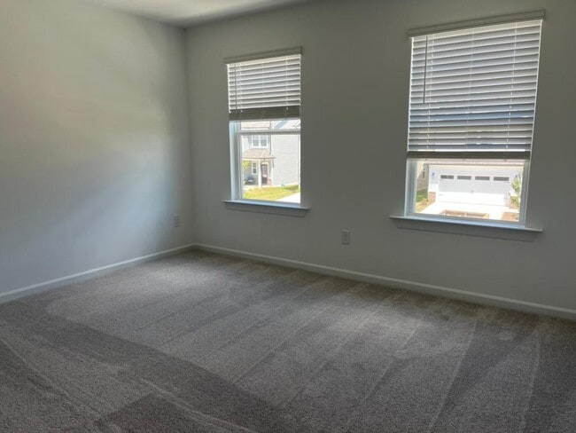 Building Photo - 198 Blue Butterfly Dr