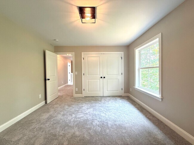 Building Photo - 2553 Whipporwill Ct