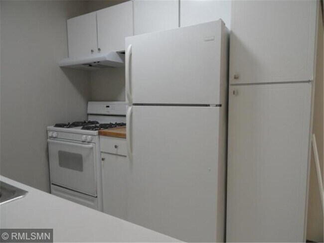 Building Photo - 7000 Sandell Ave