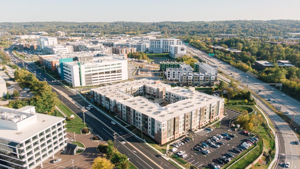 Building Photo - The George Apartments