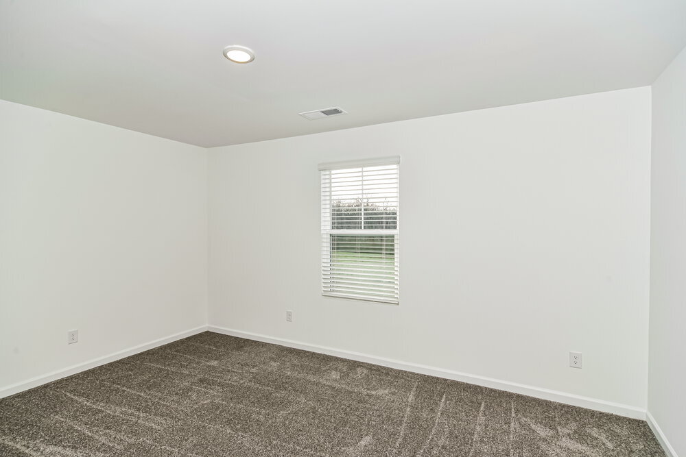 Building Photo - 249 W Millbrook Dr