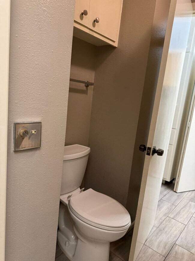 Building Photo - 11814 Song St