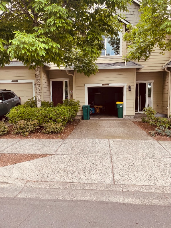 Primary Photo - 16224 NW Fescue Ct