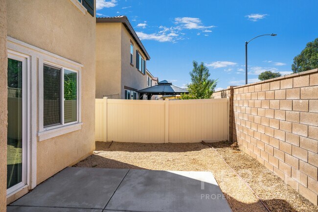 Building Photo - 30540 Altima Ct