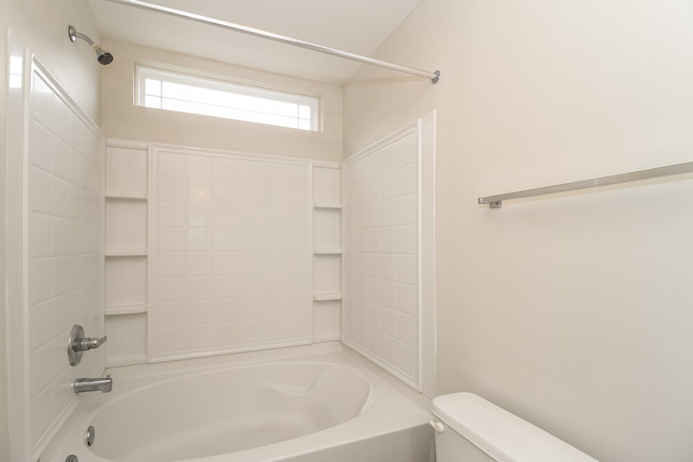 Building Photo - 3720 Cheshire Woods Dr
