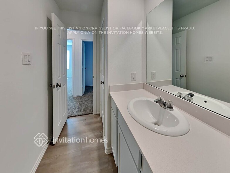 Building Photo - 18719 Charter Elm Dr