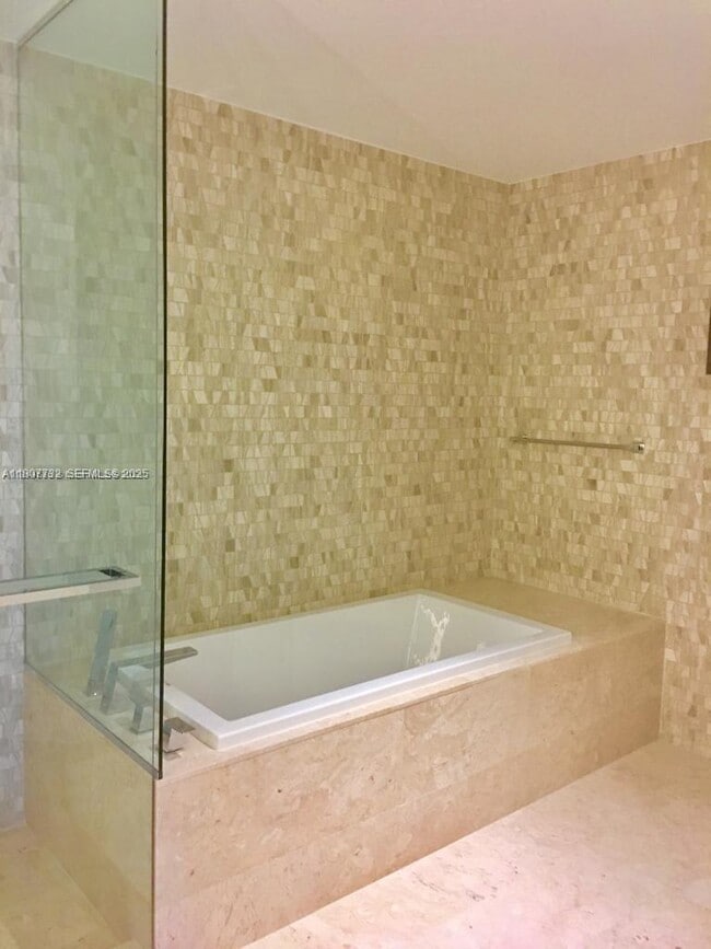 Building Photo - 88 SW 7th St