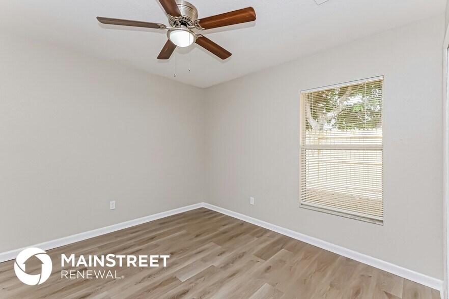 Building Photo - 1362 15th St S