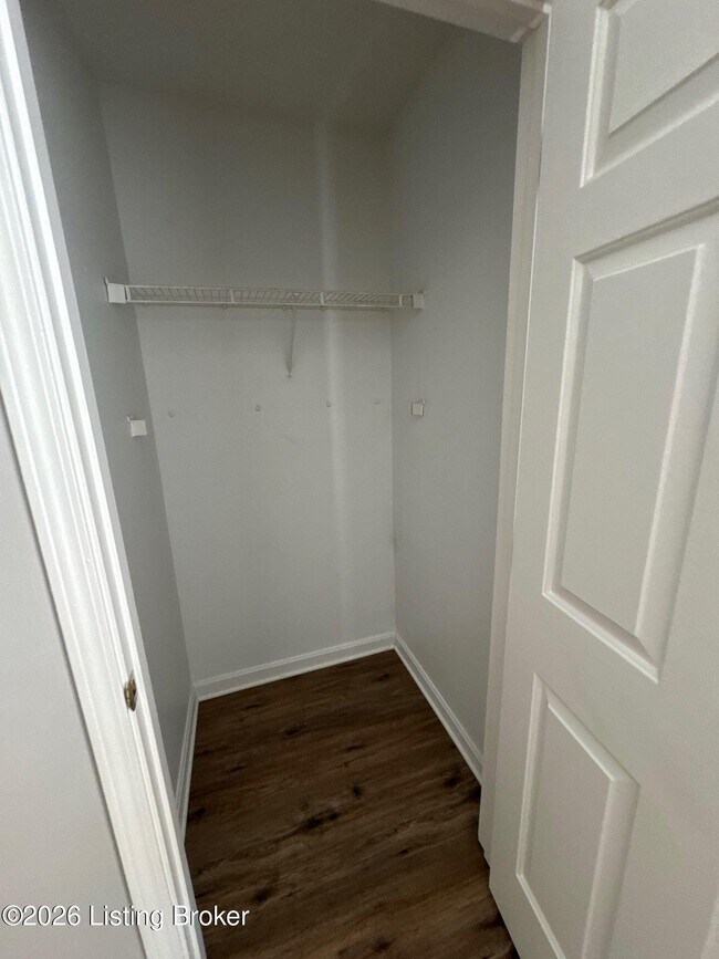 Building Photo - 4103 Blue Lick Ct