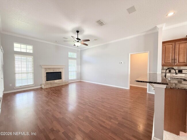 Building Photo - 11411 Kingsley Manor Way