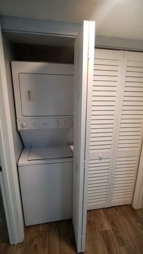 Building Photo - Ground Floor 2/2 with Conservation Views for Lease in Brandon, FL