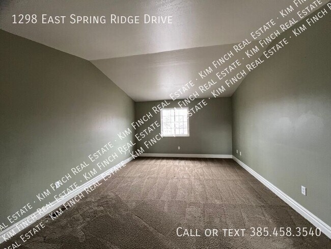 Building Photo - 1298 E Spring Ridge Dr