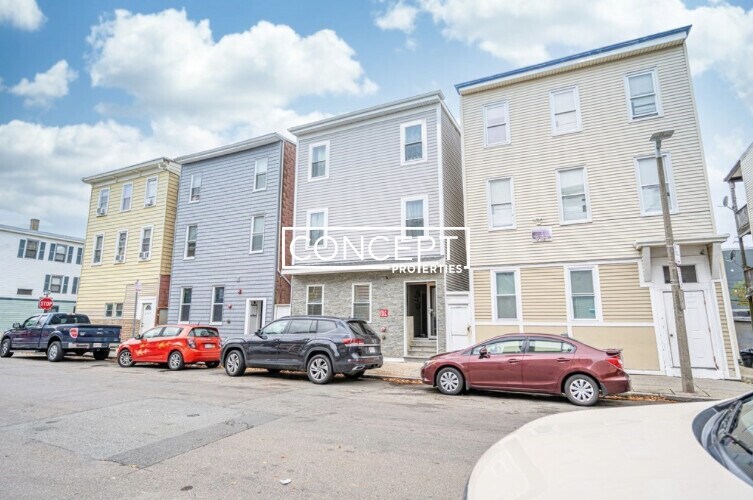Building Photo - 201 Marion St