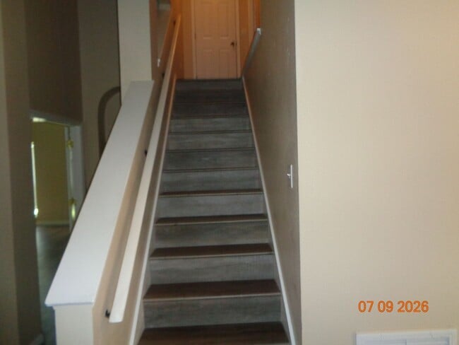 Building Photo - Beautiful 4 Bed/ 3bath Pool home